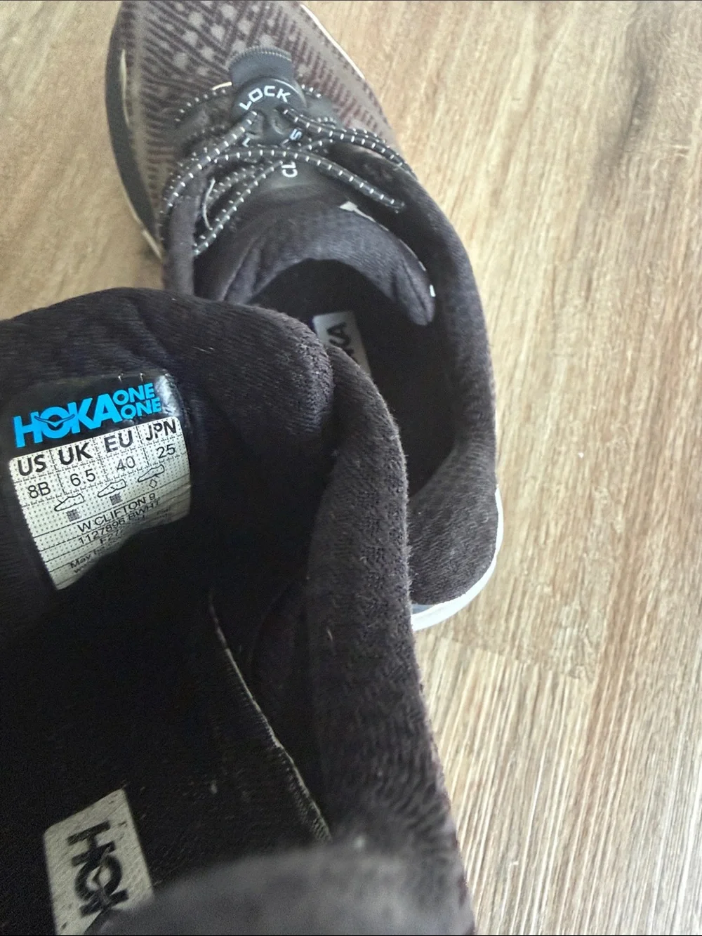 Hoka Clifton 9 Black and White Athletic Sneakers Size 8